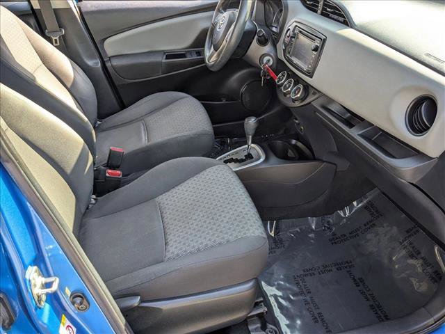 Used 2017 Toyota Yaris L image 20