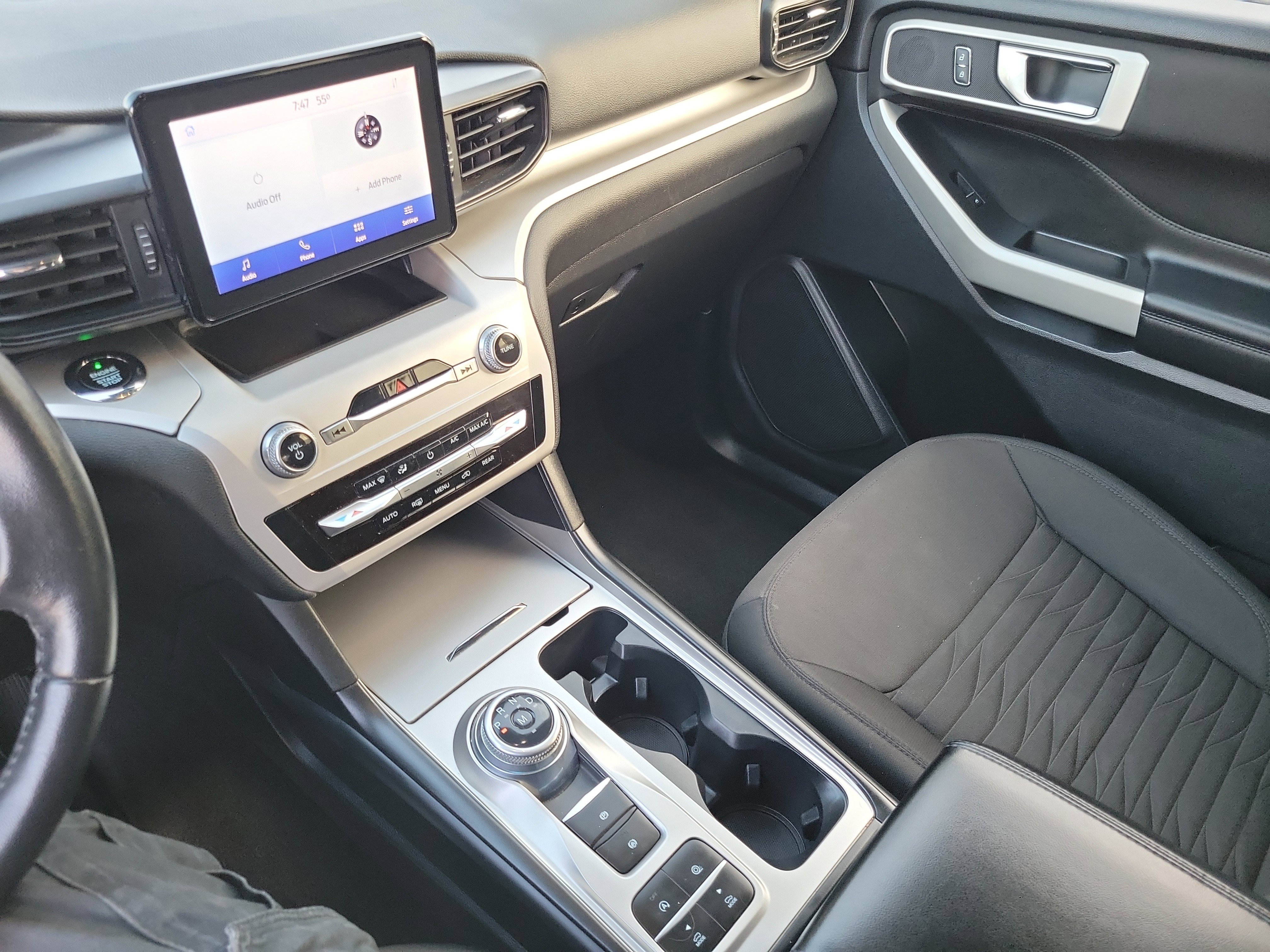 Used 2020 Ford Explorer XLT image 15