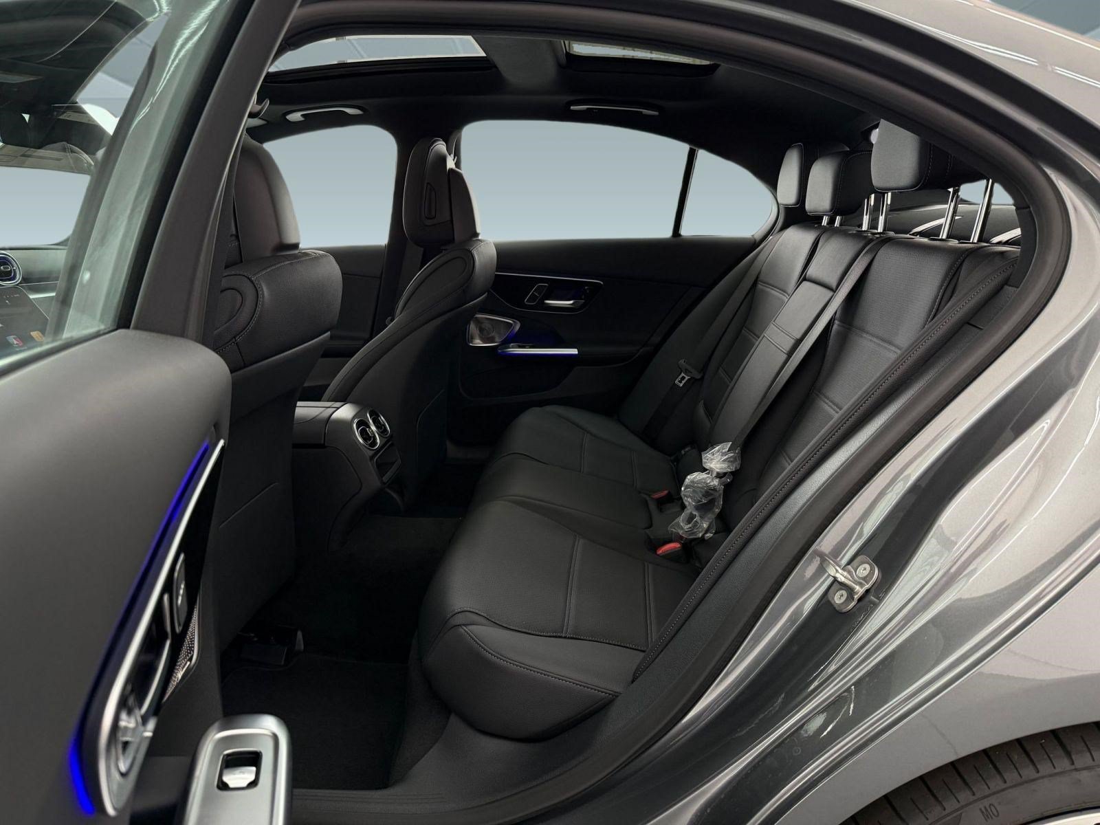 New 2026 Mercedes-Benz C 300 4MATIC Sedan image 18