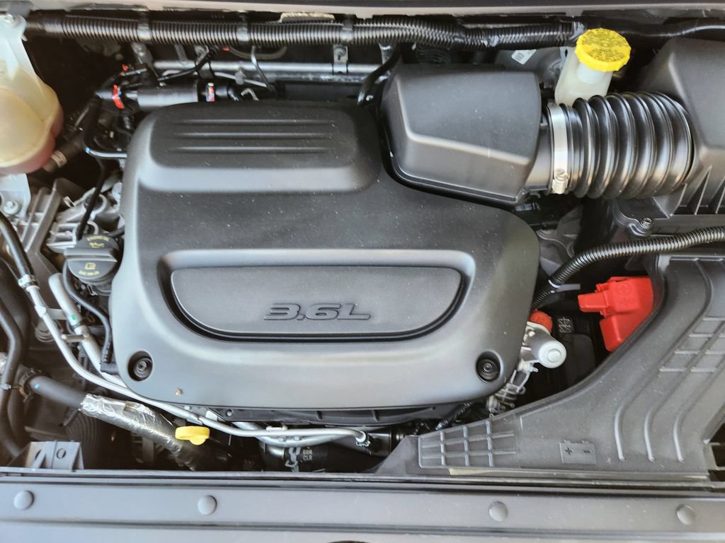 Used 2022 Chrysler Pacifica Touring-L FWD image 20