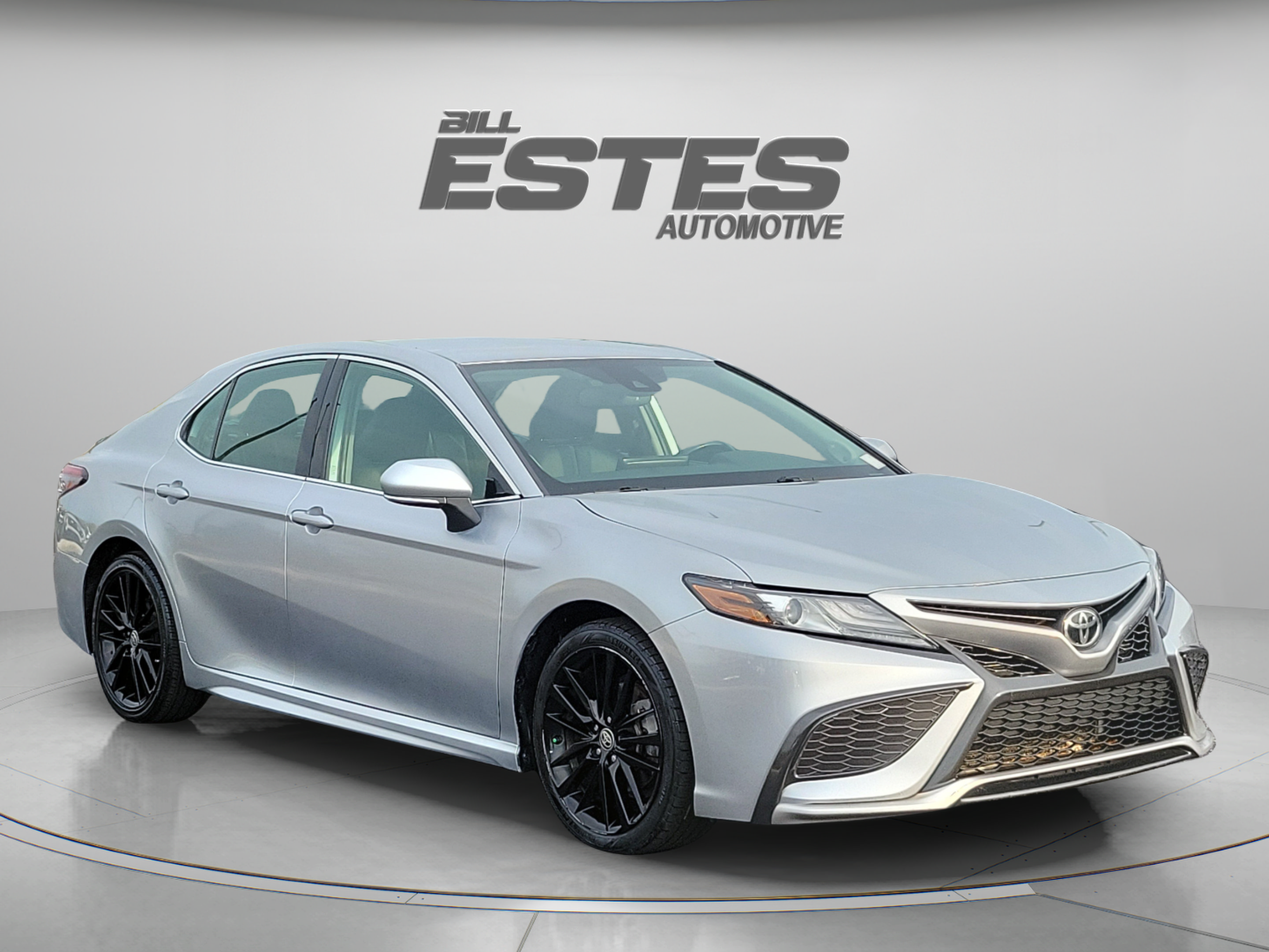 Used 2021 Toyota Camry XSE w/ Navigation Package FWD image 5