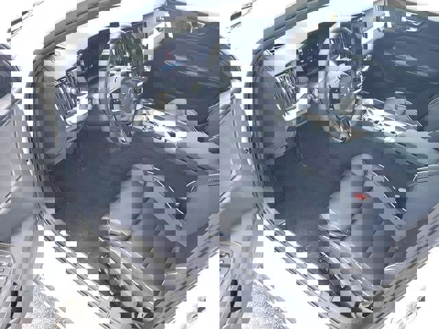 New 2024 Volvo S60 B5 Plus image 6