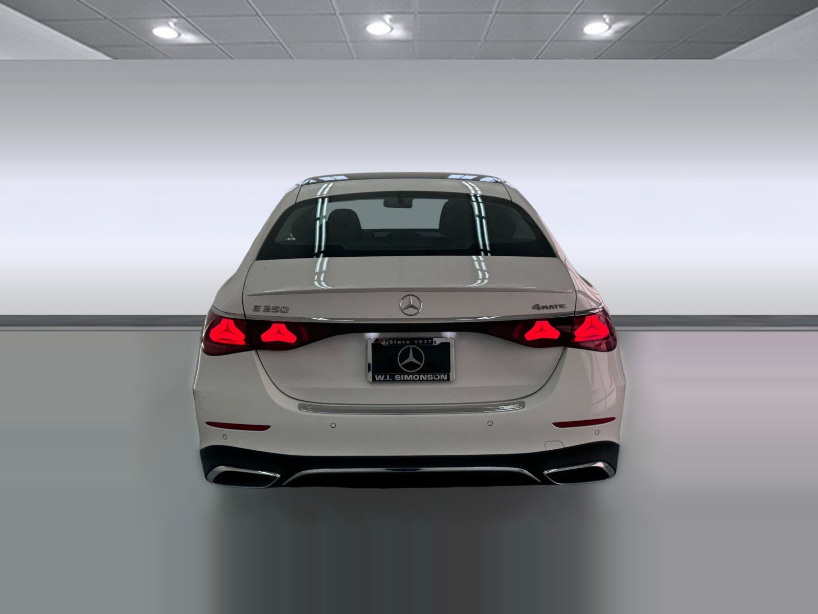 Used 2024 Mercedes-Benz E 350 4MATIC Sedan image 8