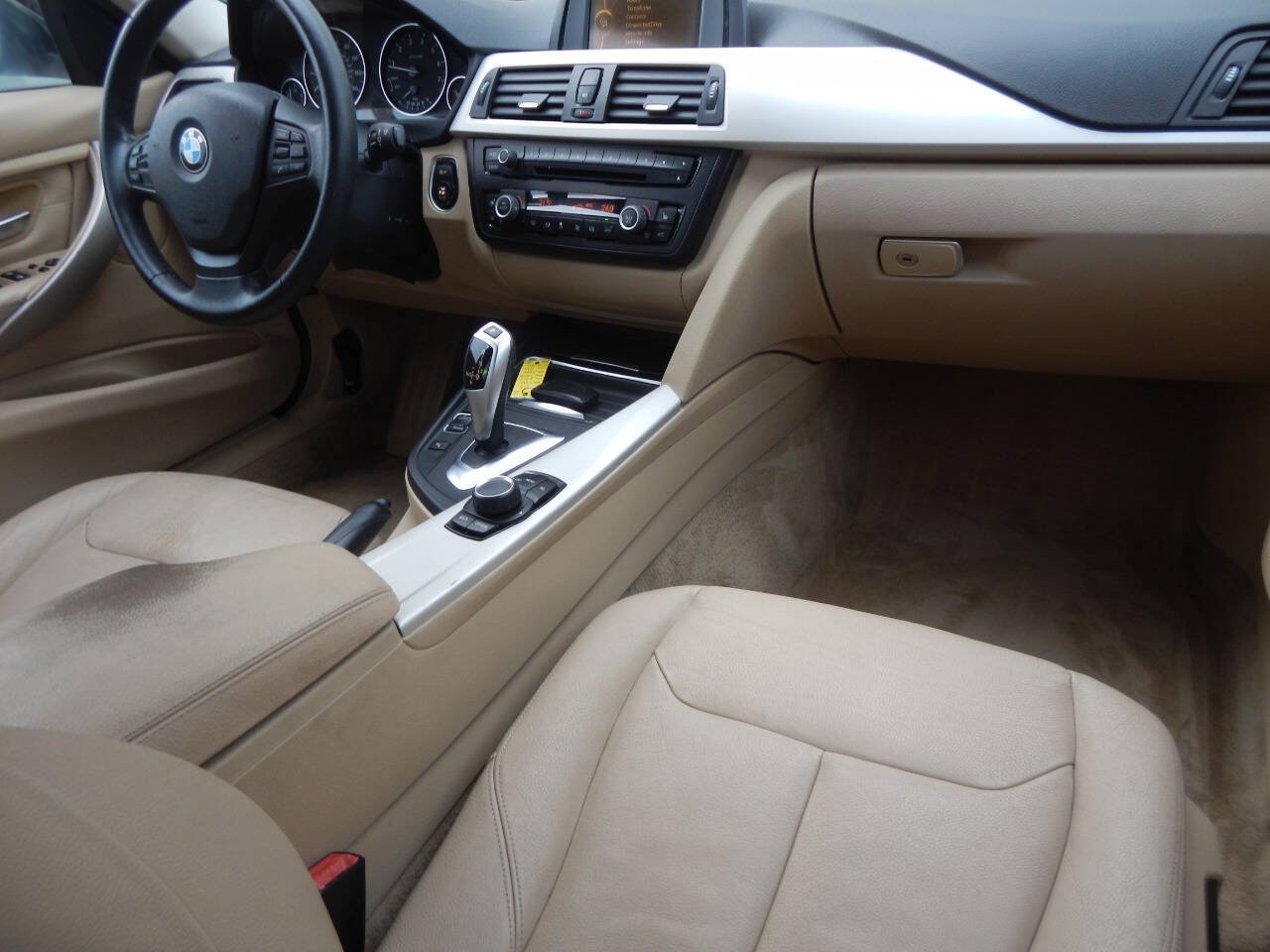 Used 2014 BMW 320i Sedan RWD image 33