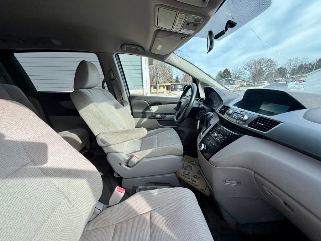 Used 2011 Honda Odyssey LX image 19