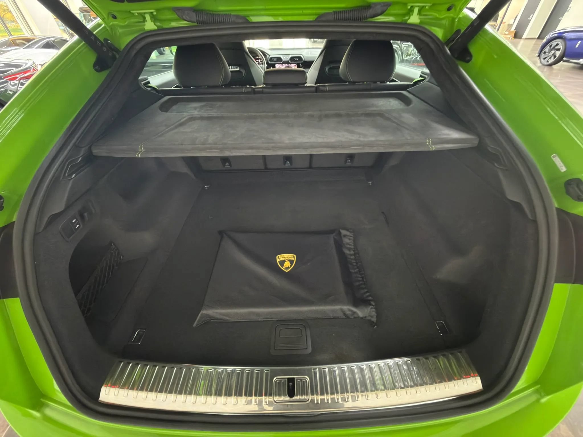 Used 2023 Lamborghini Urus S AWD/4WD image 47