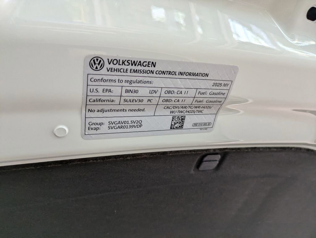 Certified 2025 Volkswagen Jetta Sport FWD image 26