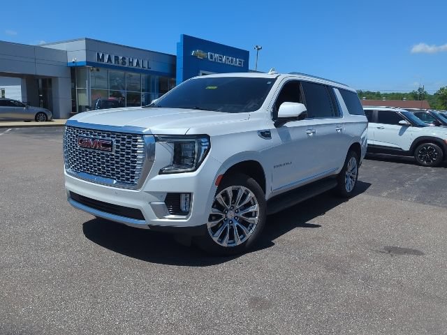 Used 2024 GMC Yukon XL Denali w/ Max Trailering Package AWD/4WD image 3