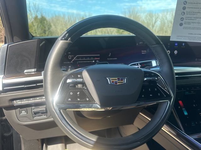 Certified 2025 Cadillac Escalade ESV Premium Luxury w/ LPO, Floor Liner Package image 18