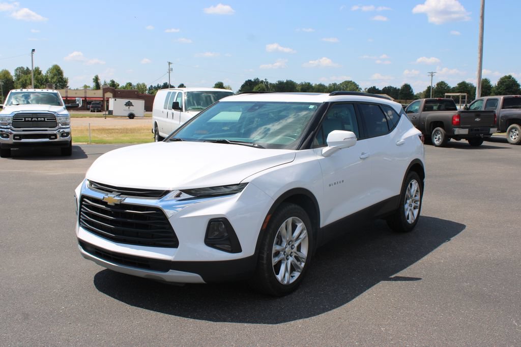 Used 2020 Chevrolet Blazer LT w/ Sound & Technology Package FWD image 4