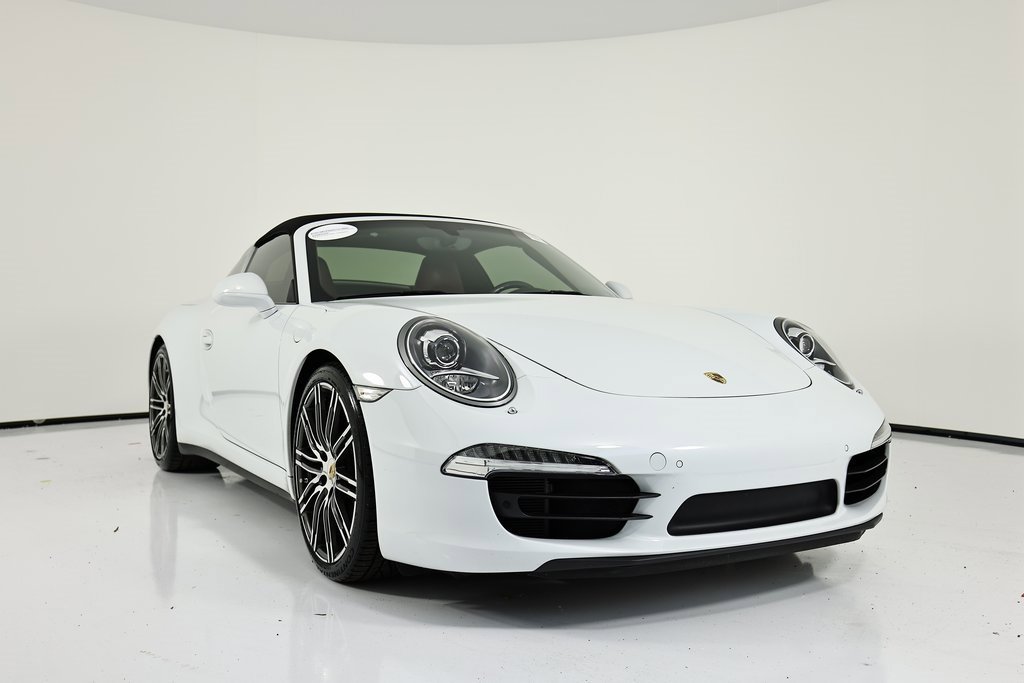 Certified 2015 Porsche 911 Targa 4S image 9