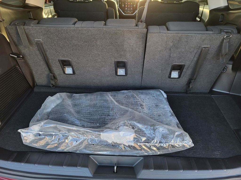 Certified 2024 Subaru Ascent Premium w/ Convenience Package image 10