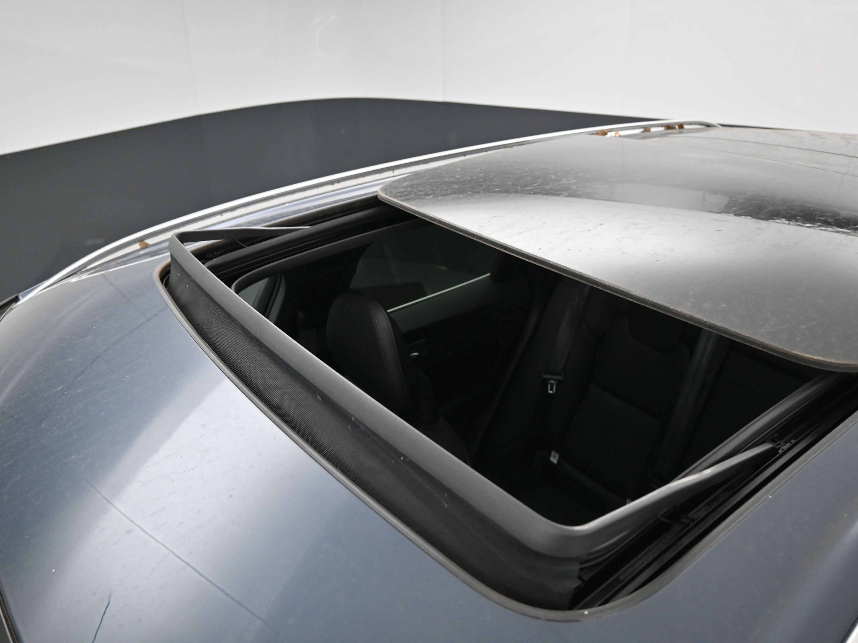 Used 2018 Volvo XC60 T5 Inscription w/ Convenience Package image 22