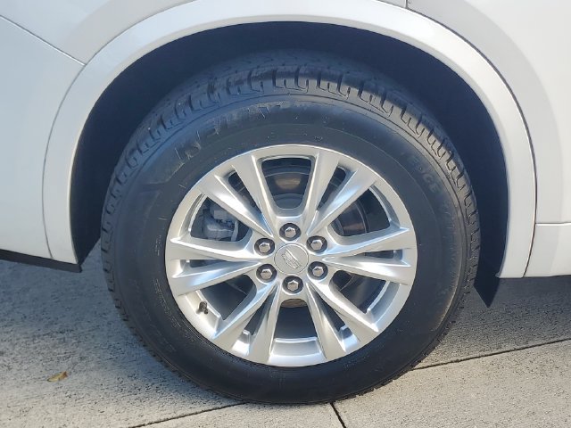 Certified 2024 Cadillac XT6 Luxury FWD image 7
