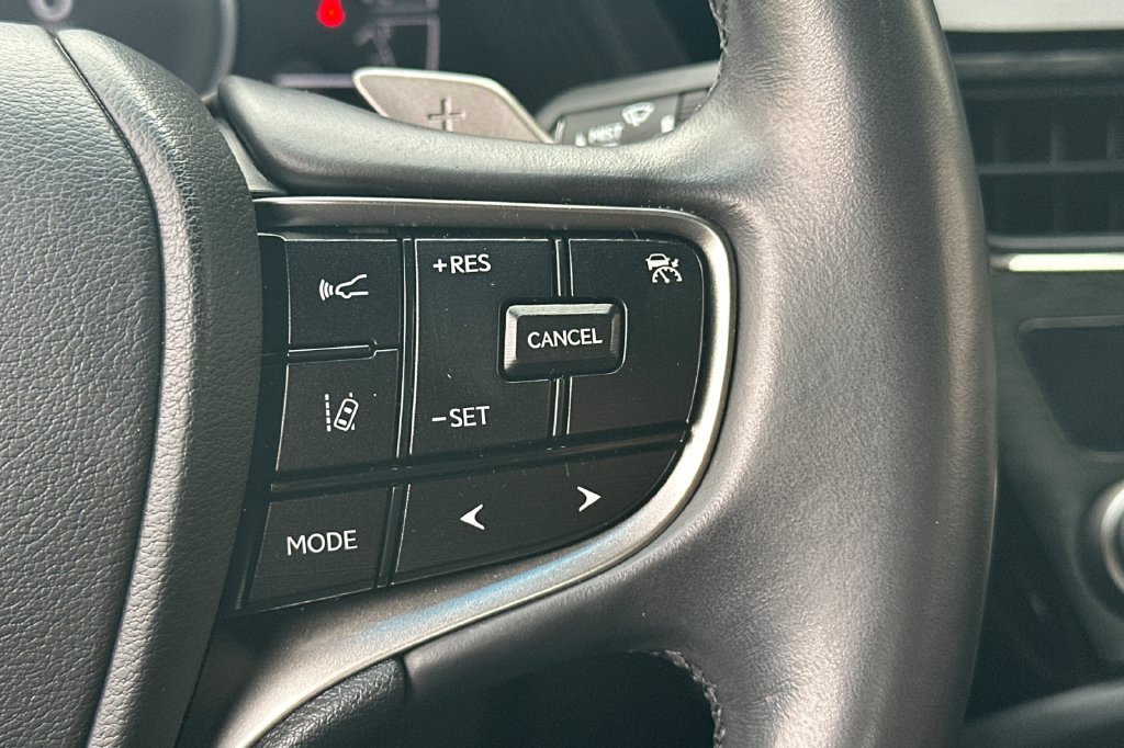 Used 2022 Lexus ES 300h w/ Accessory Package 2 FWD image 27