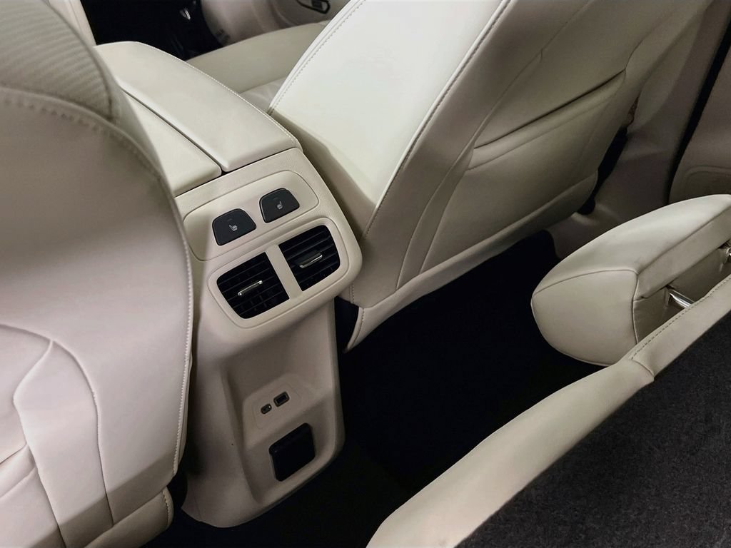 Certified 2023 Buick Envision Avenir AWD/4WD image 26