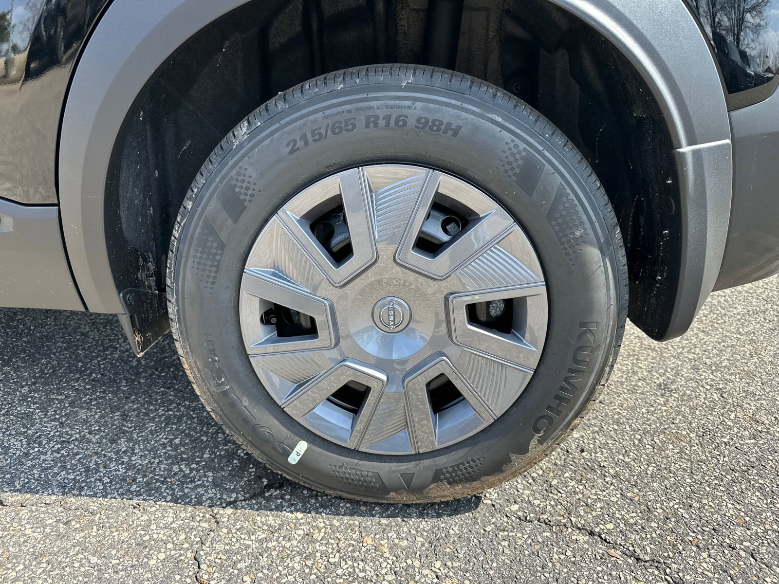 New 2026 Nissan Kicks S image 19