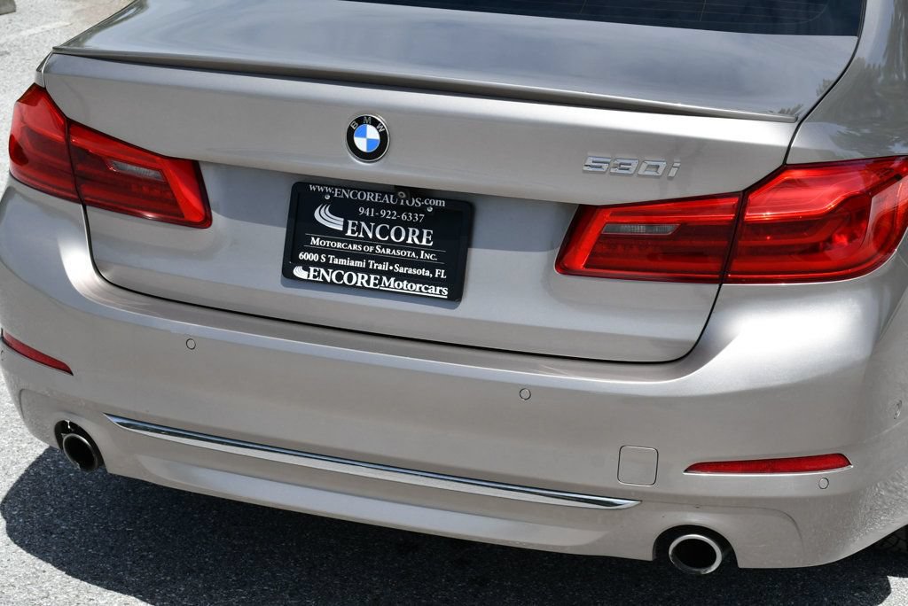 Used 2017 BMW 530i RWD image 10