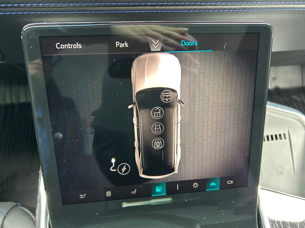 Used 2026 Cadillac Escalade IQ Sport 1 w/ LPO, Floor Liner Package AWD/4WD image 35
