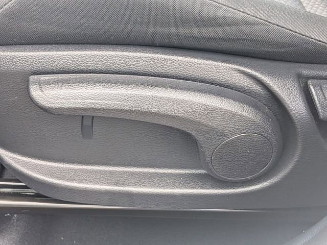 Used 2025 Kia Soul LX image 18