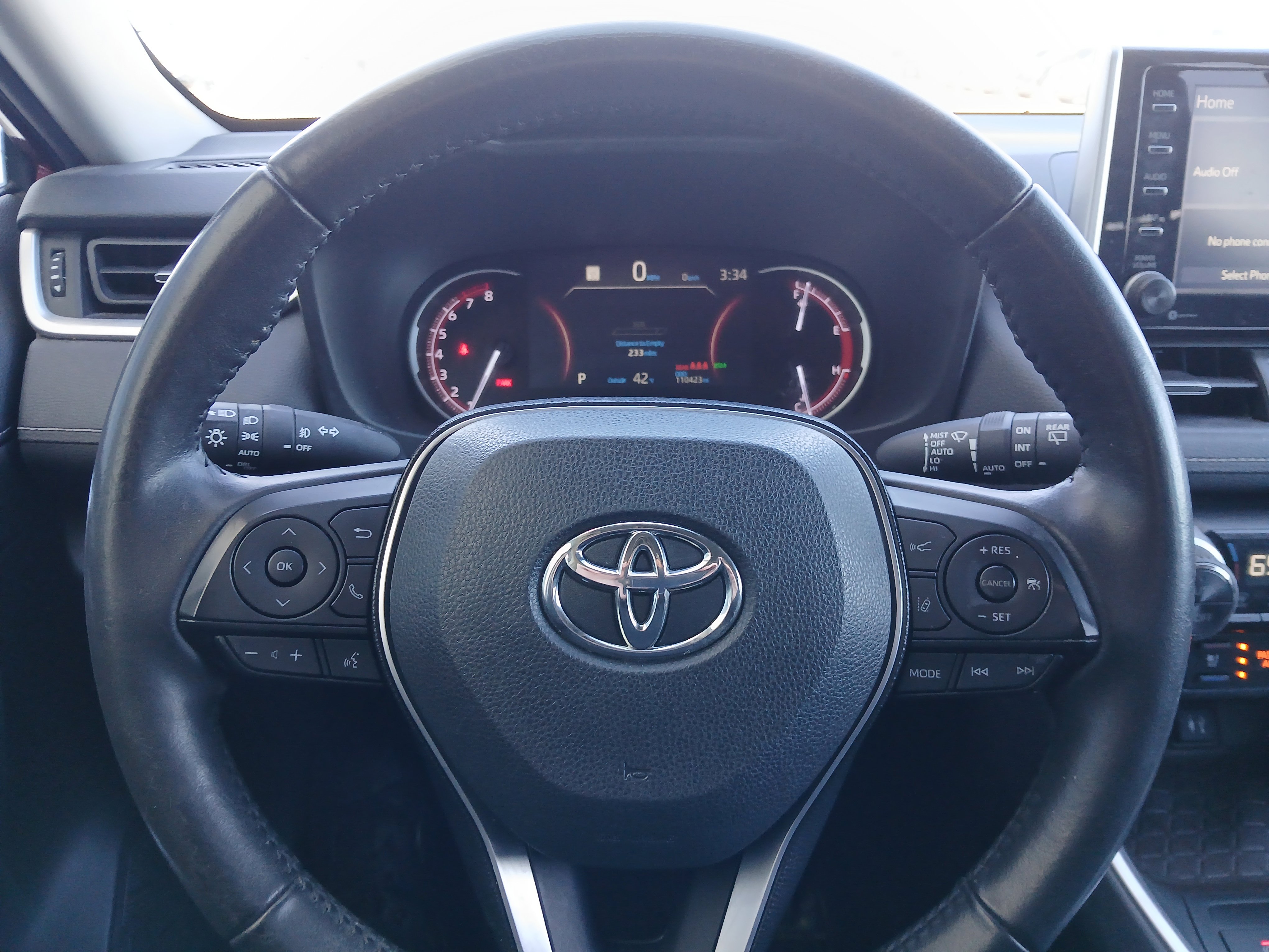 Used 2019 Toyota RAV4 Limited w/ Cold Weather Package image 9