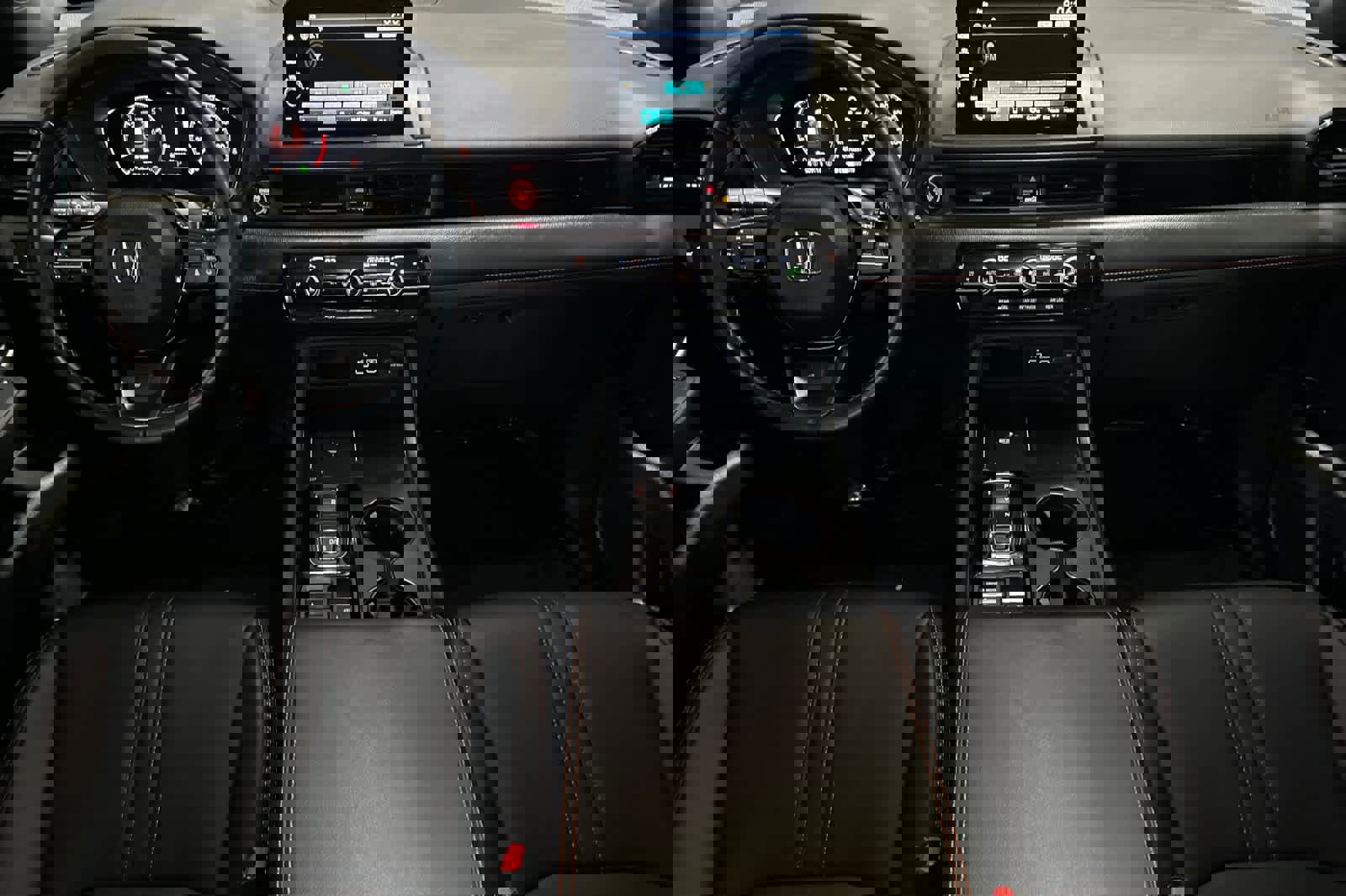 Used 2024 Honda Pilot TrailSport image 3