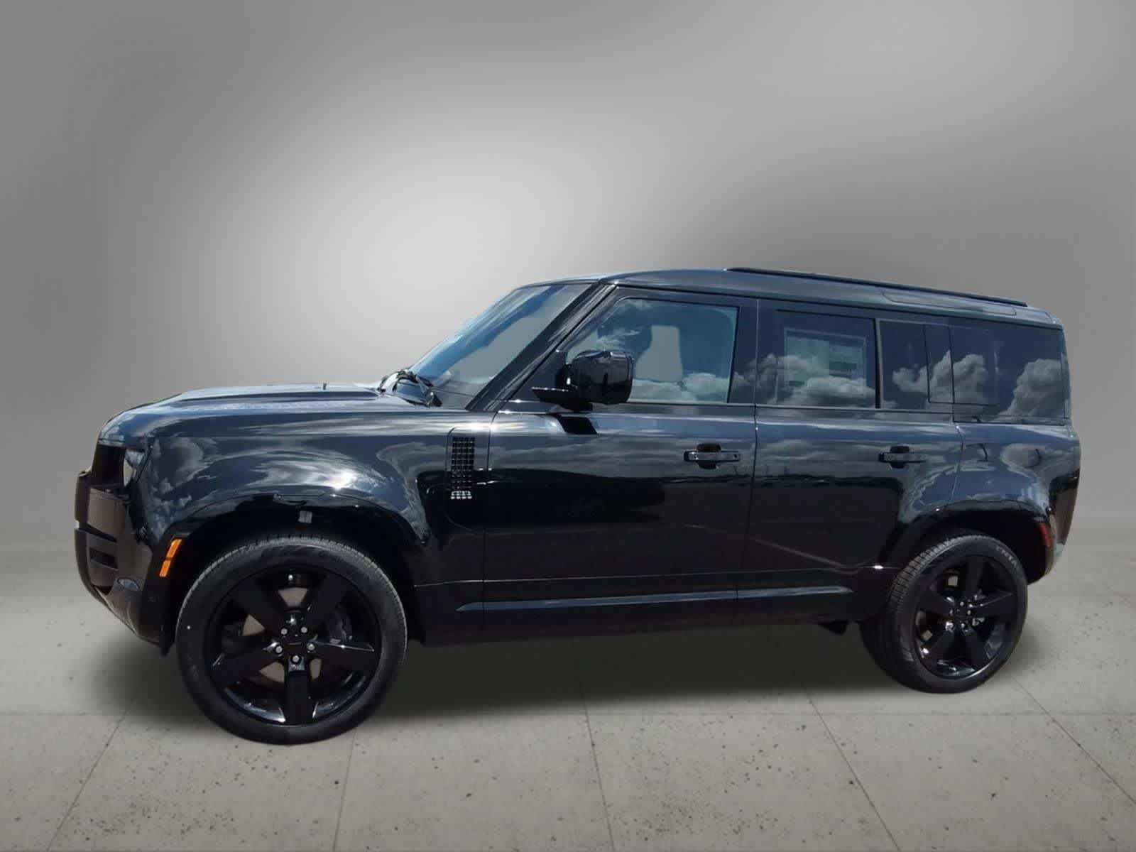 New 2026 Land Rover Defender 110 X-Dynamic SE AWD/4WD image 3
