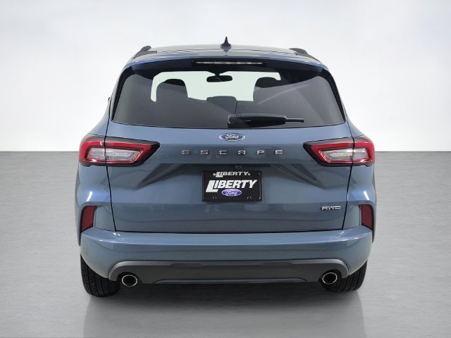 Certified 2023 Ford Escape ST-Line Select AWD/4WD image 4