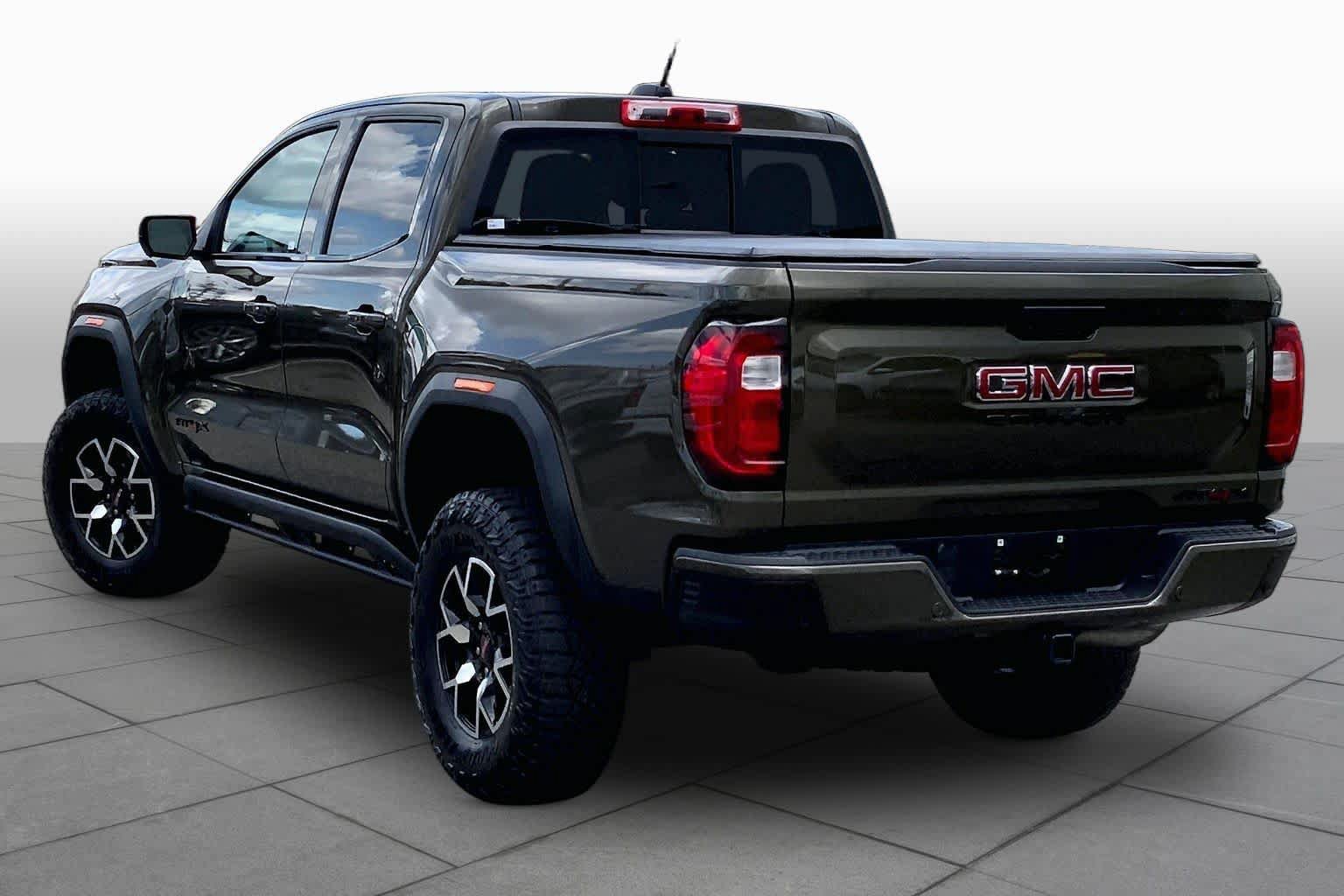 Used 2024 GMC Canyon AT4X AWD/4WD image 12