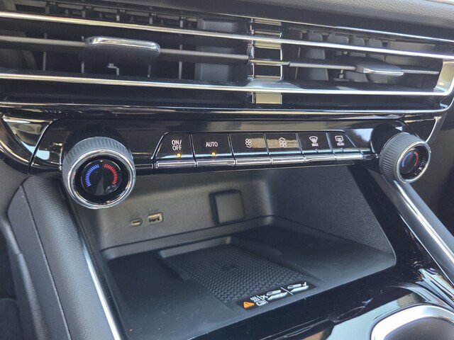 New 2027 Chevrolet Traverse LT w/ Enhanced Driving Package FWD image 23