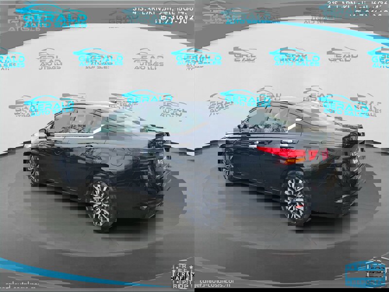 Used 2023 Nissan Altima 2.5 SV w/ SV Premium Package FWD image 8