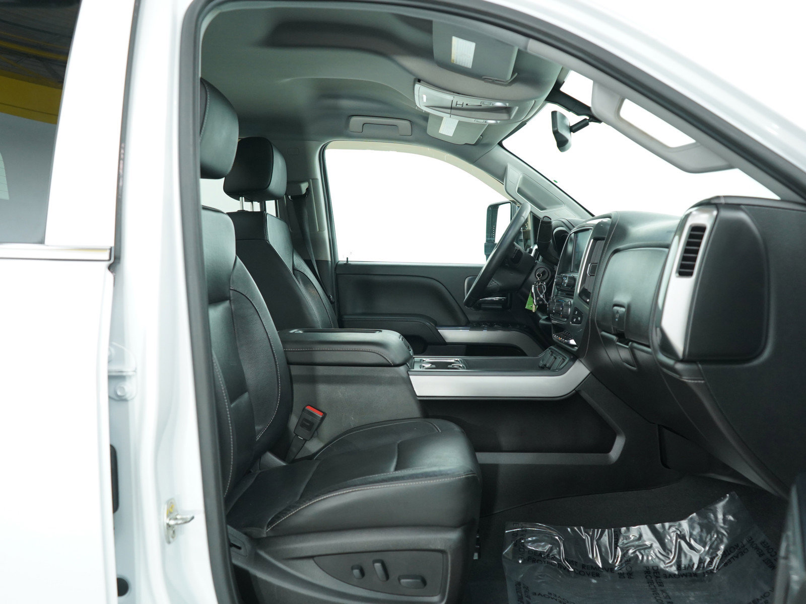 Used 2019 Chevrolet Silverado 2500 LTZ image 11