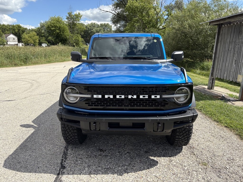 New 2025 Ford Bronco Badlands image 3