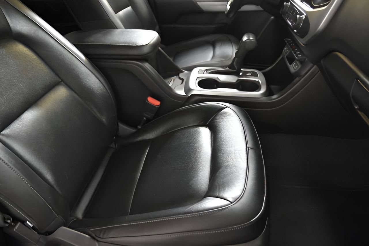 Used 2021 Chevrolet Colorado ZR2 w/ ZR2 Dusk Special Edition image 28