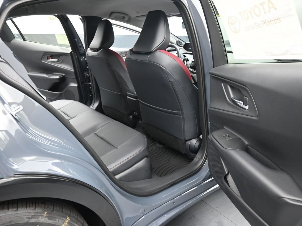 New 2025 Toyota Prius Plug-In Hybrid FWD image 15