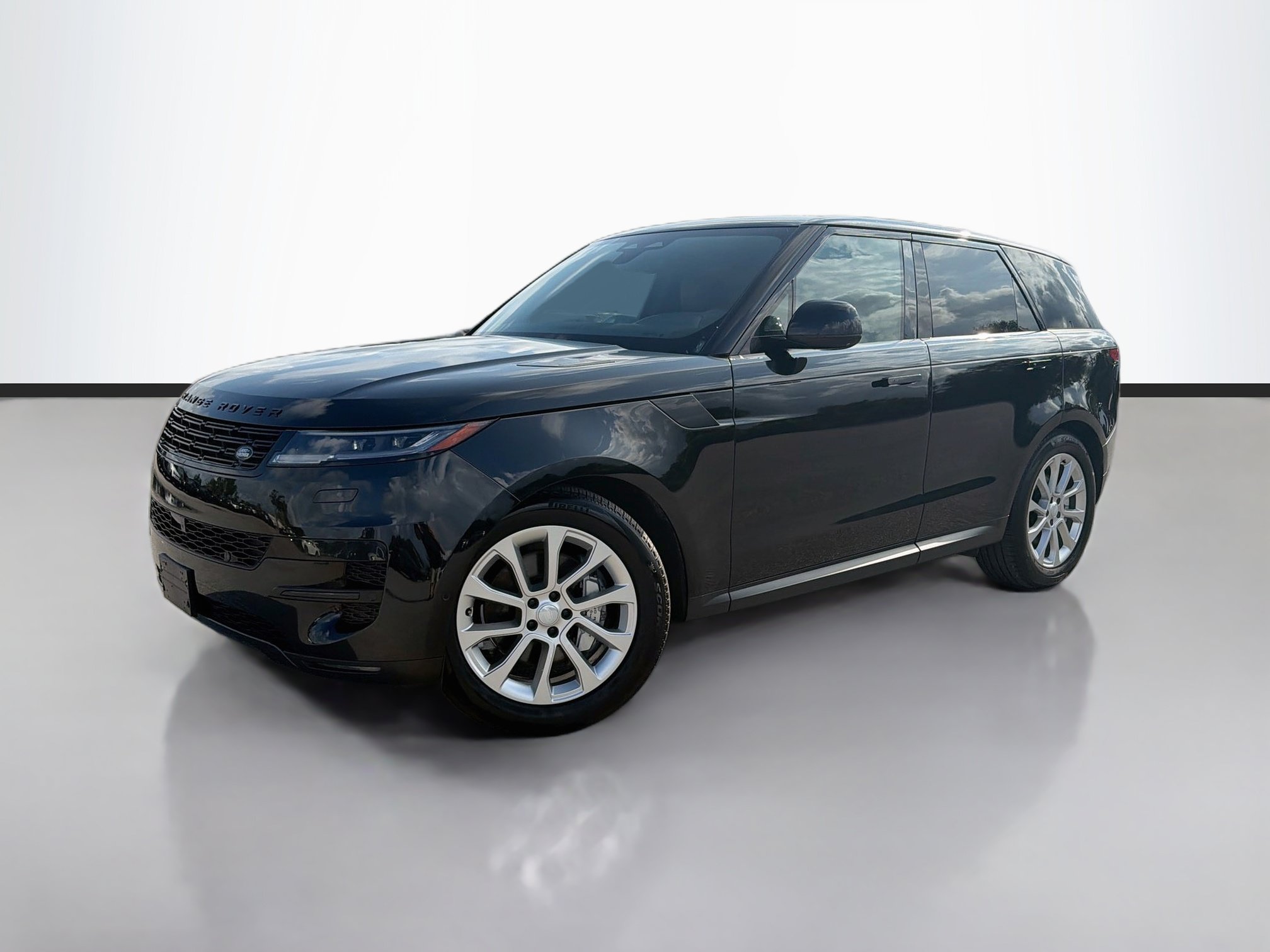 Used 2025 Land Rover Range Rover Sport SE