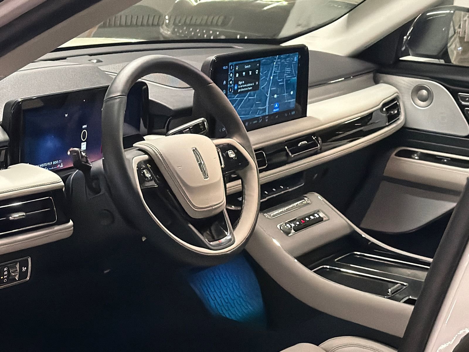 New 2026 Lincoln Aviator Reserve image 16