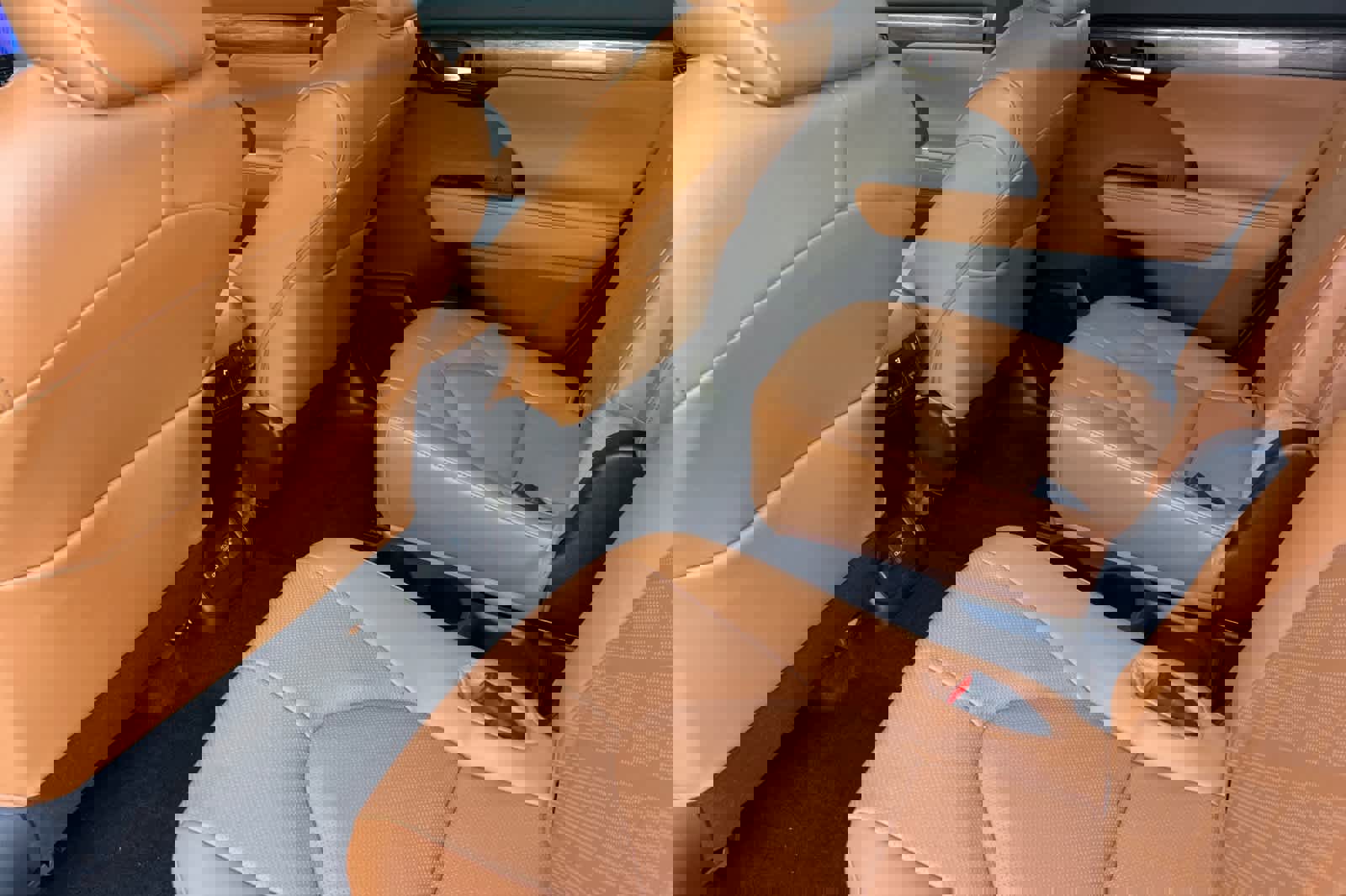 New 2026 Toyota Highlander Platinum image 4