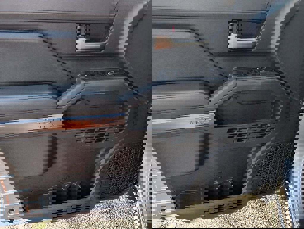 Used 2024 Toyota Tacoma TRD Off-Road w/ TRD Off Road Upgrade Package image 16