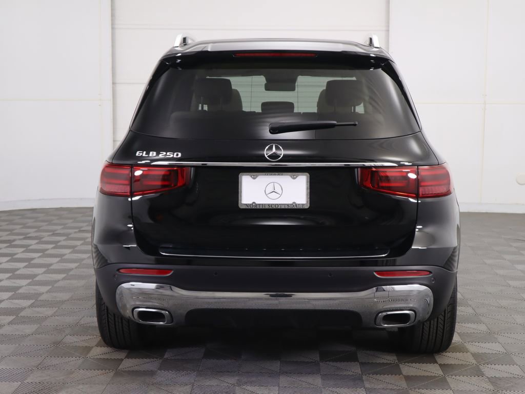 Used 2026 Mercedes-Benz GLB 250 image 6