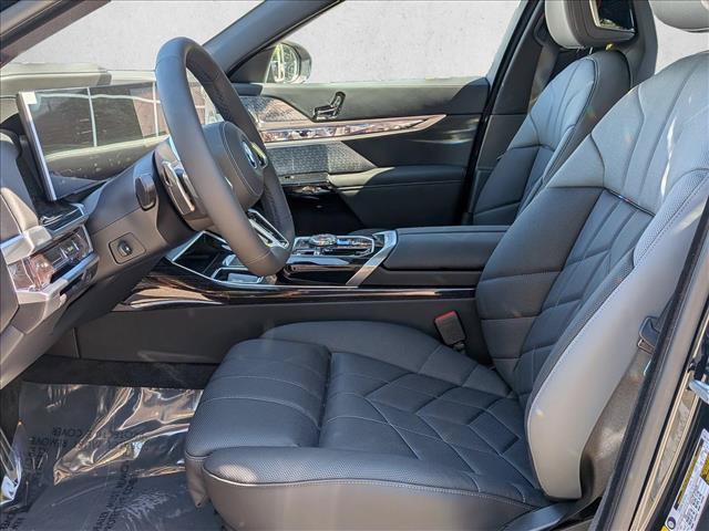 New 2026 BMW i7 xDrive60 w/ Executive Package AWD/4WD image 4