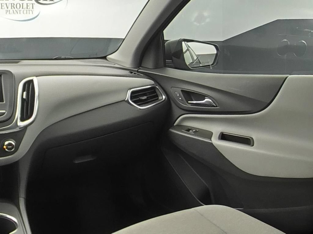 Used 2023 Chevrolet Equinox LS FWD image 18