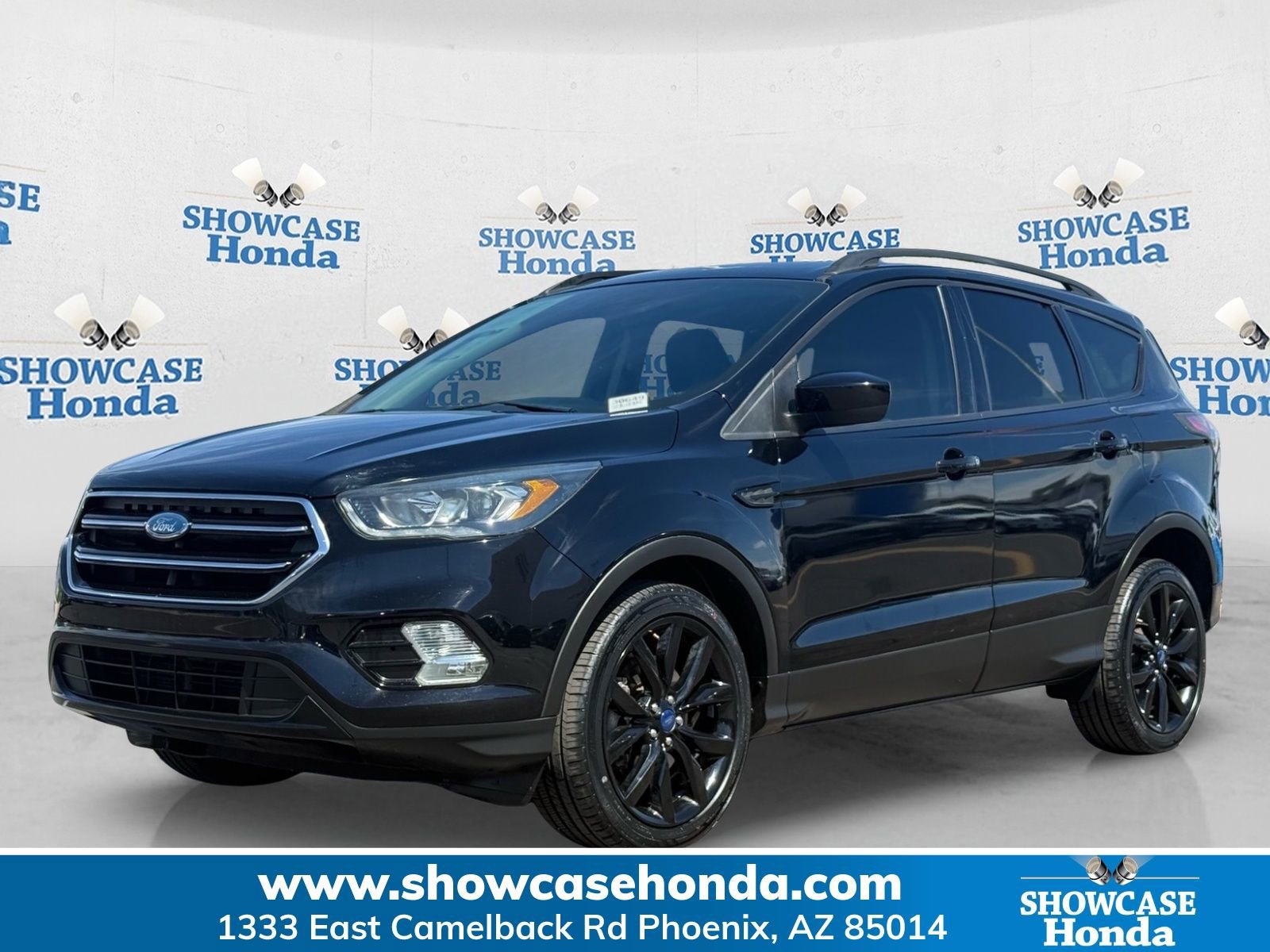 Used 2017 Ford Escape SE w/ Equipment Group 201A image 1