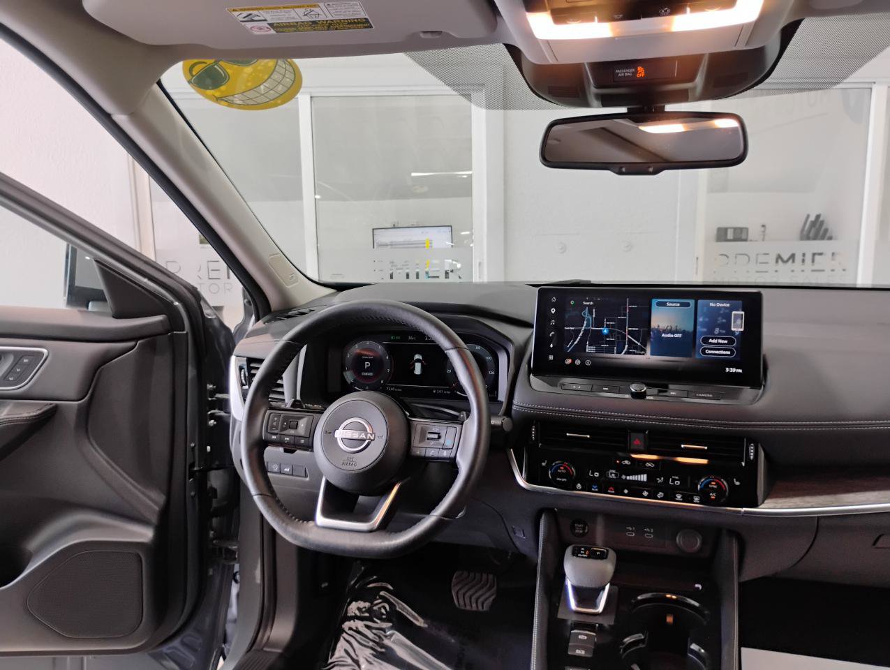 Used 2024 Nissan Rogue Platinum w/ Platinum Premium Package FWD image 88