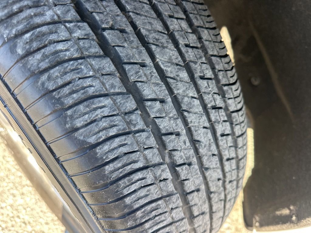 Used 2024 Chrysler Pacifica Touring-L image 32