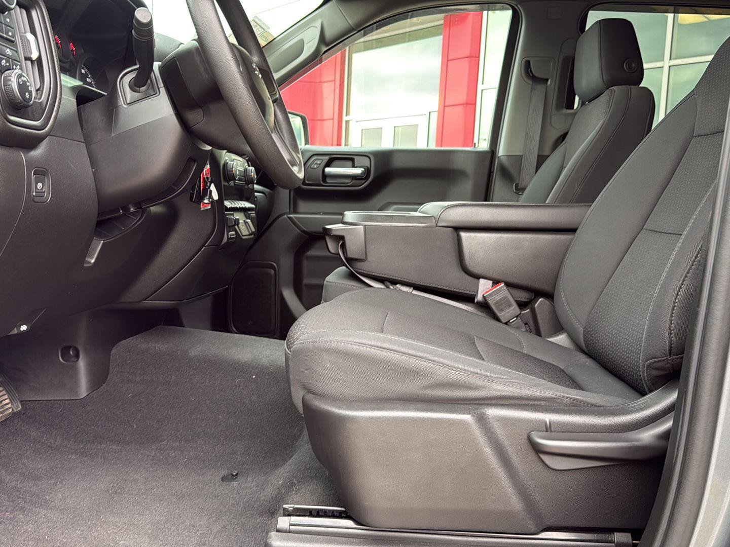 Used 2020 Chevrolet Silverado 1500 Custom Trail Boss w/ Custom Convenience Package AWD/4WD image 17