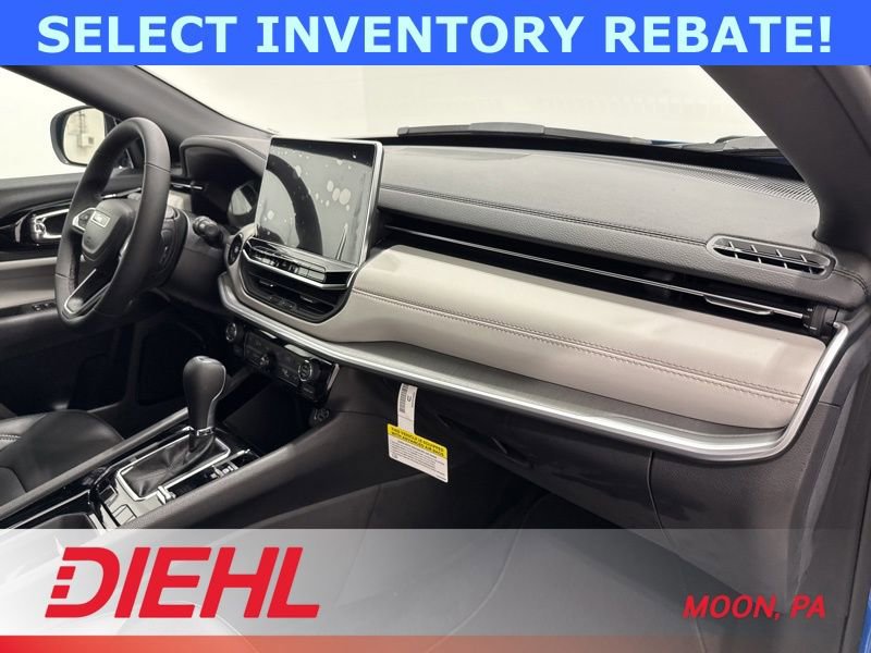 New 2026 Jeep Compass Limited AWD/4WD image 16