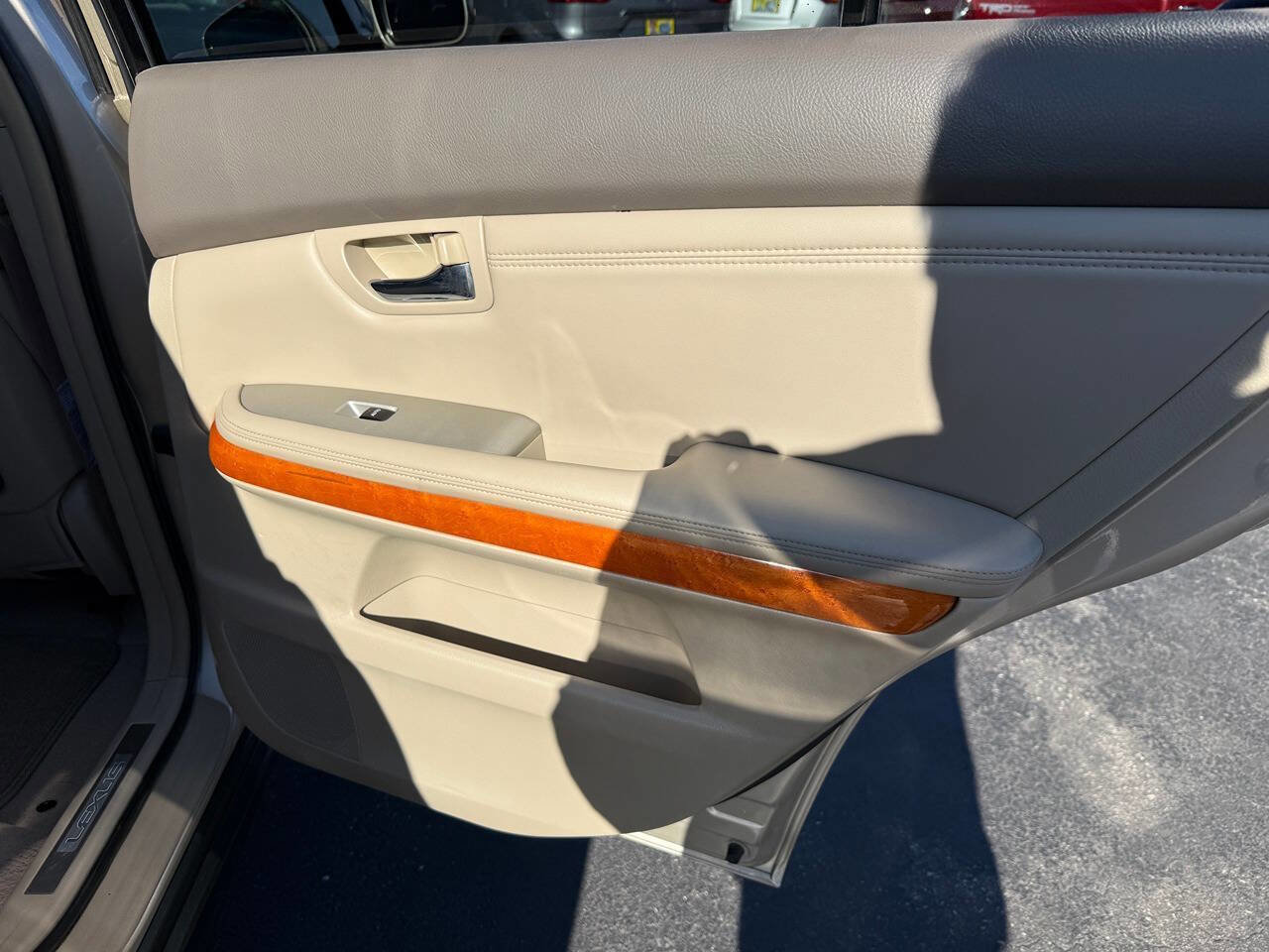 Used 2005 Lexus RX 330 AWD image 47