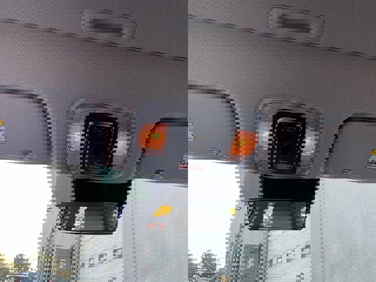 Used 2025 Hyundai Elantra Limited image 16