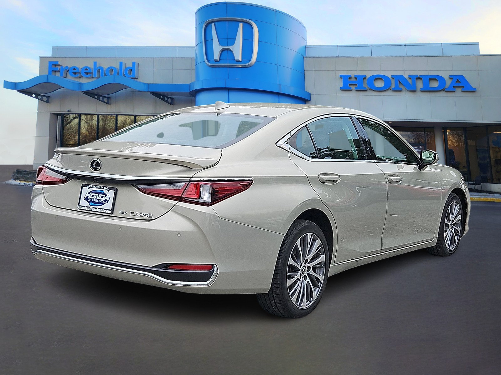 Used 2021 Lexus ES 250 w/ Premium Package AWD/4WD image 6